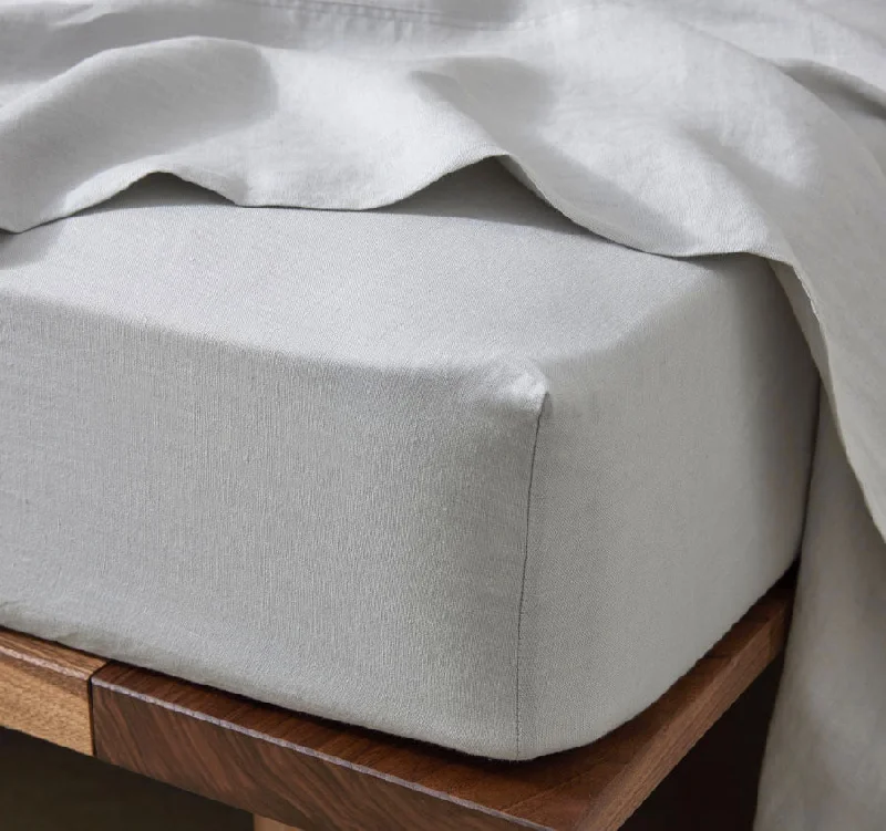 Anti - Pill Microfiber Sheets for a Smooth AppearanceRavello Linen Fitted or Flat Sheet Range Silver