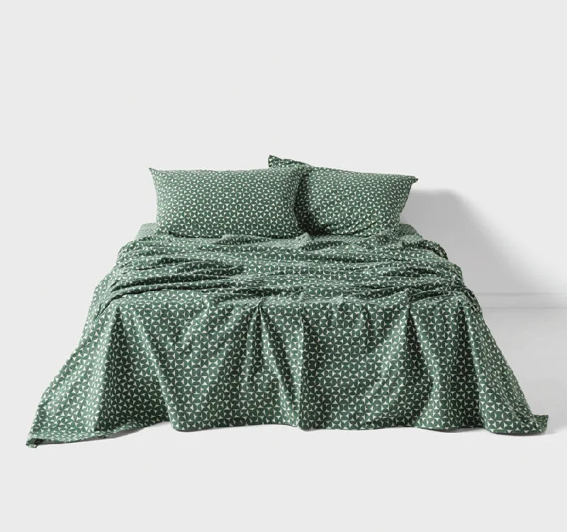 Thermal - Regulating Bamboo Sheets for All - Season ComfortTyra Printed Flannelette Cotton Mega Sheet Set Range Forest