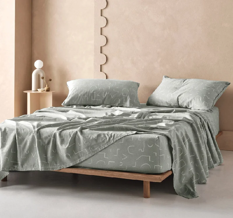 Wrinkle - Free Polyester Sheets for a Low - Maintenance BedNica Printed Flannelette Cotton Mega Sheet Set Range