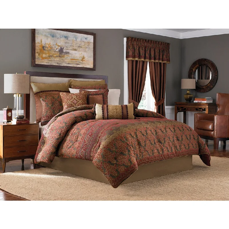 Bamboo - fiber - filled comforters with antibacterial and breathable qualitiesCroscill Avellino 4-Piece Comforter Set