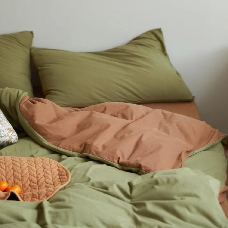 Discounted duvet covers during holiday sales like Christmas, Black Friday, and Cyber MondayDuo Duvet Cover / Pistachio + Orange