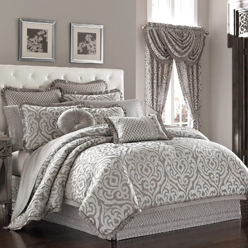 Latex - filled comforters with a bouncy texture and good supportJ. Queen New York Luxembourg 4-piece Silver Damask Comforter Set