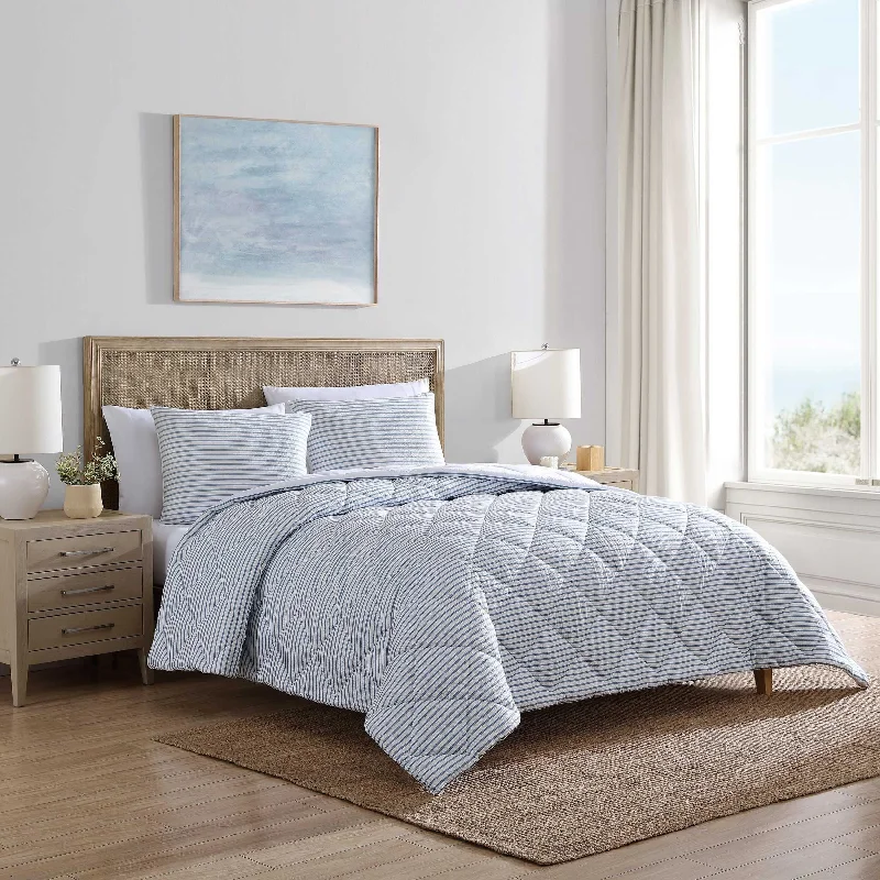 Duck down comforters with a softer feel and good warmth retentionNautica Windsor Blue Full/Queen Comforter & Sham Set