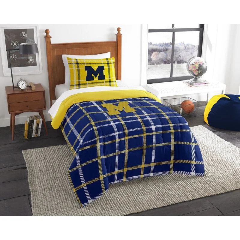 Microfiber - filled comforters that are lightweight and easy to care forThe Northwest Company COL 835 Michigan Twin Comforter Set